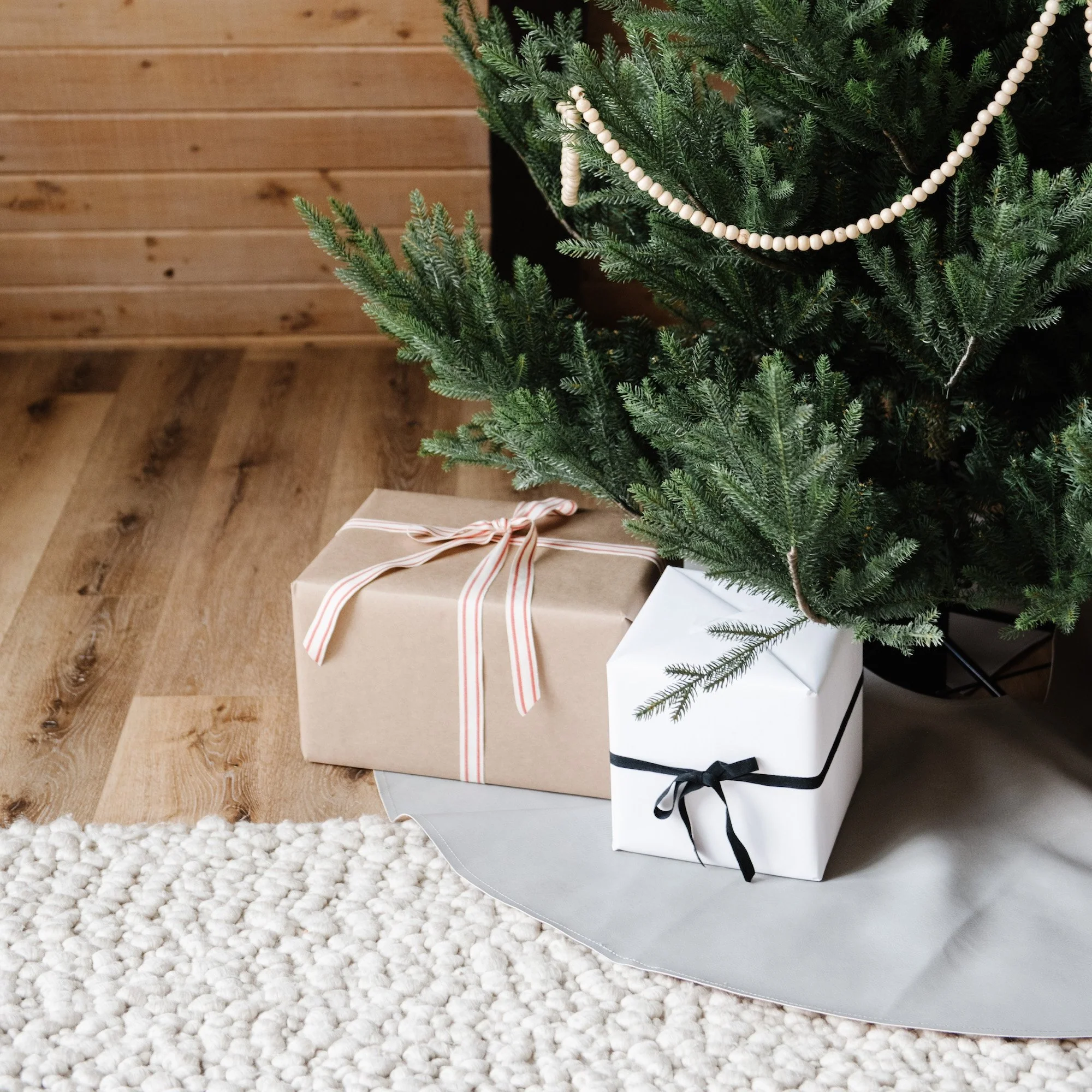 Tree Skirt - Image 33