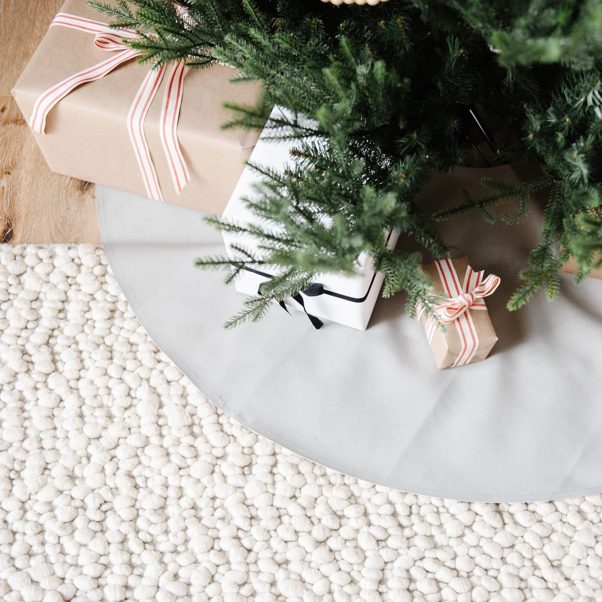 Tree Skirt - Image 34