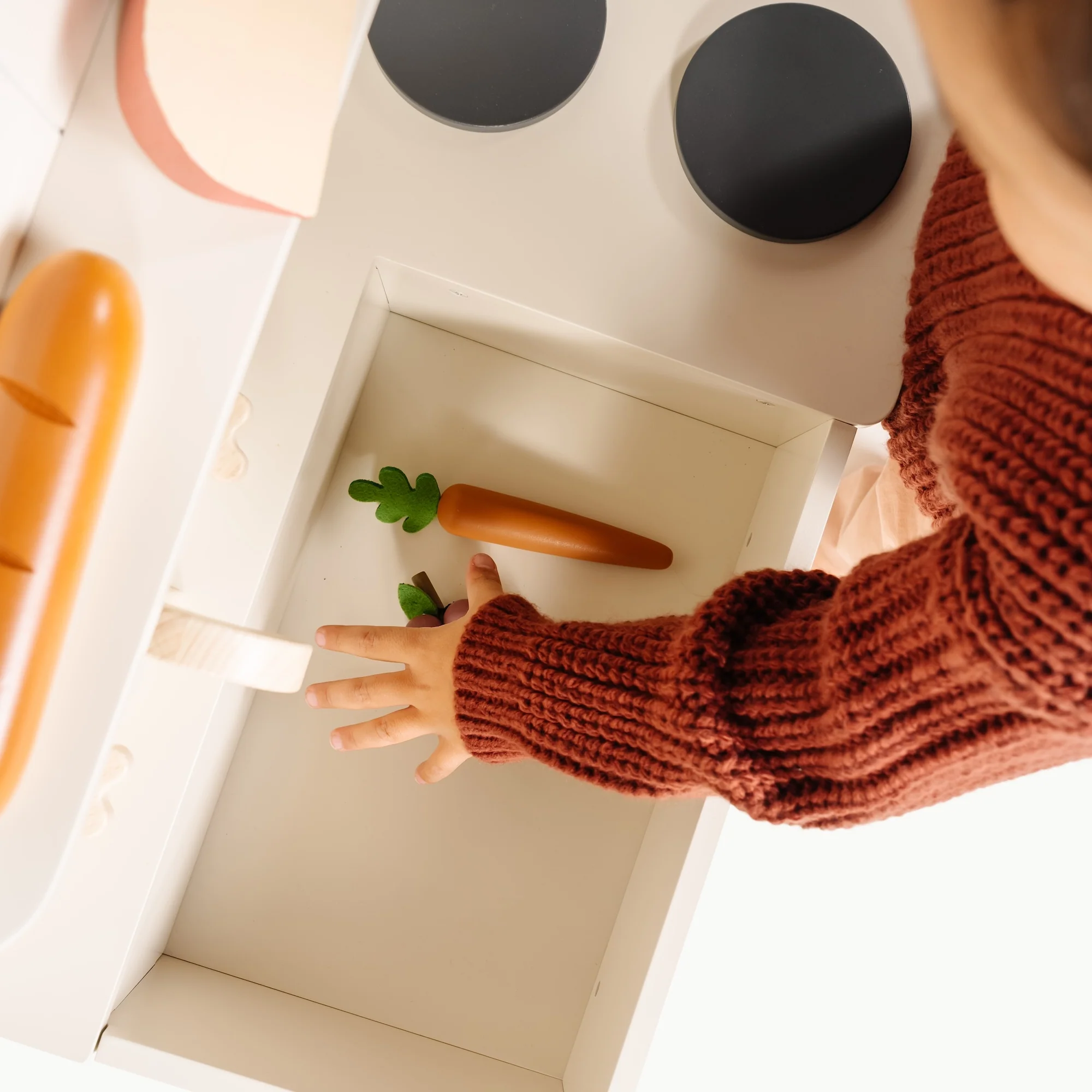Play Kitchen - Image 6